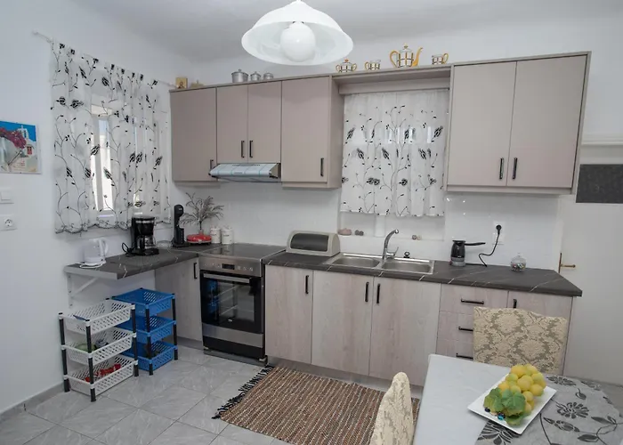 Markos' House Agiassos