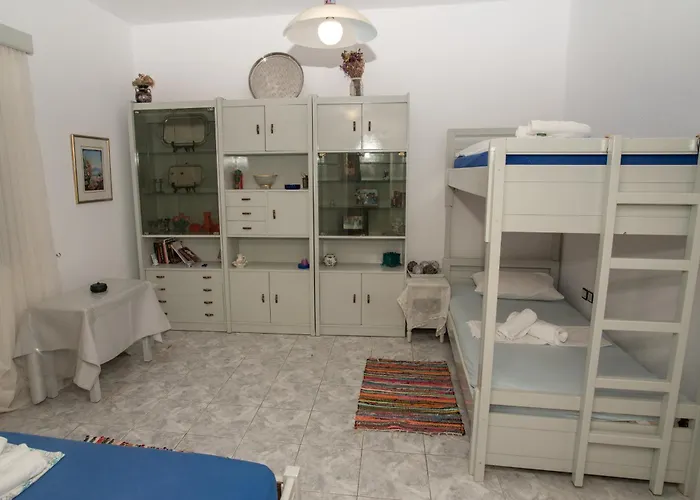 Markos' House Agiassos