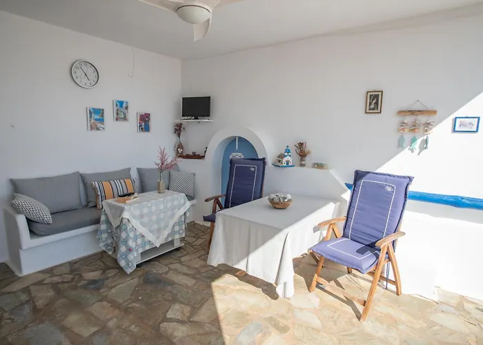 Markos' House Agiassos